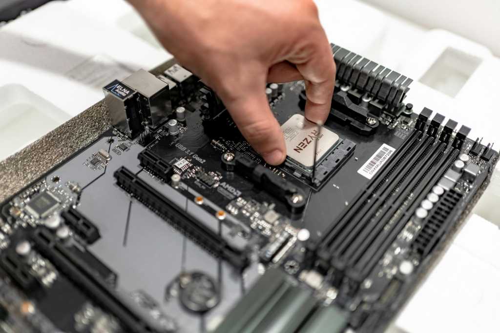 Caché de CPU: ¡Descubre el secreto para juegos sin lag! 🎮⚡