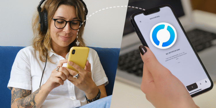 RustDesk controla cualquier móvil en 2 pasos: persona con auriculares conecta su teléfono a otro smartphone para asistencia remota y control a distancia.