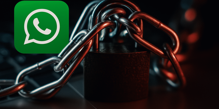 WhatsApp y seguridad: icono de WhatsApp con candado y cadena, simboliza cifrado y privacidad de mensajes en la app de mensajería.