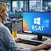 RSAT En Windows 11 - Usuario trabajando en un ordenador con Windows 11 mostrando RSAT (Remote Server Administration Tools), herramientas de administración remota de servidores en un entorno empresarial.