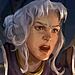 Estrategia Heroes Olden Era: heroína guerrera de cabello blanco tomando decisiones clave en una batalla épica de fantasía que cambian el rumbo de la partida.